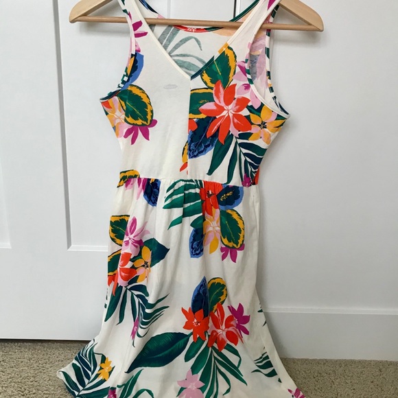 Old navy girls’ floral dress - Picture 2 of 5